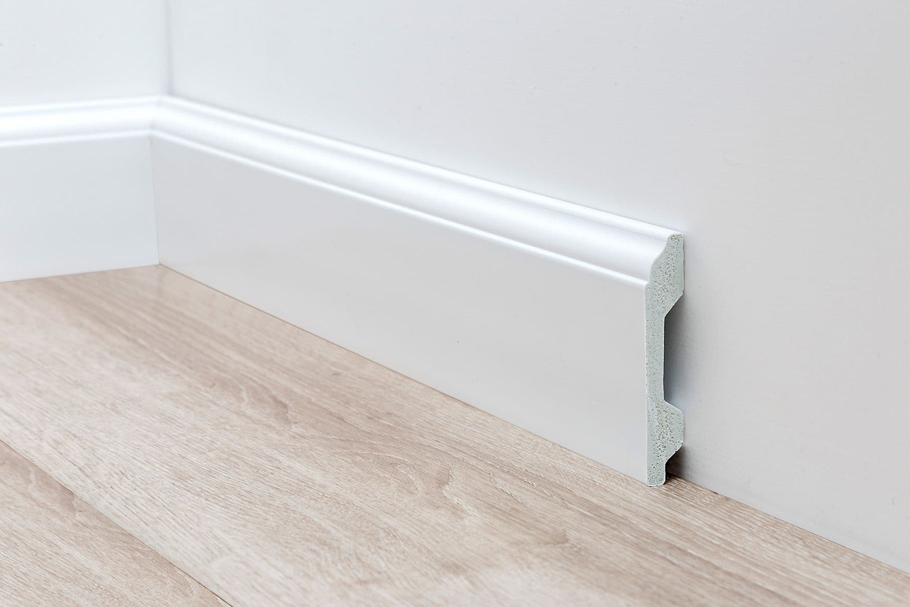 Zócalo de PVC - 1,5x8,2cm